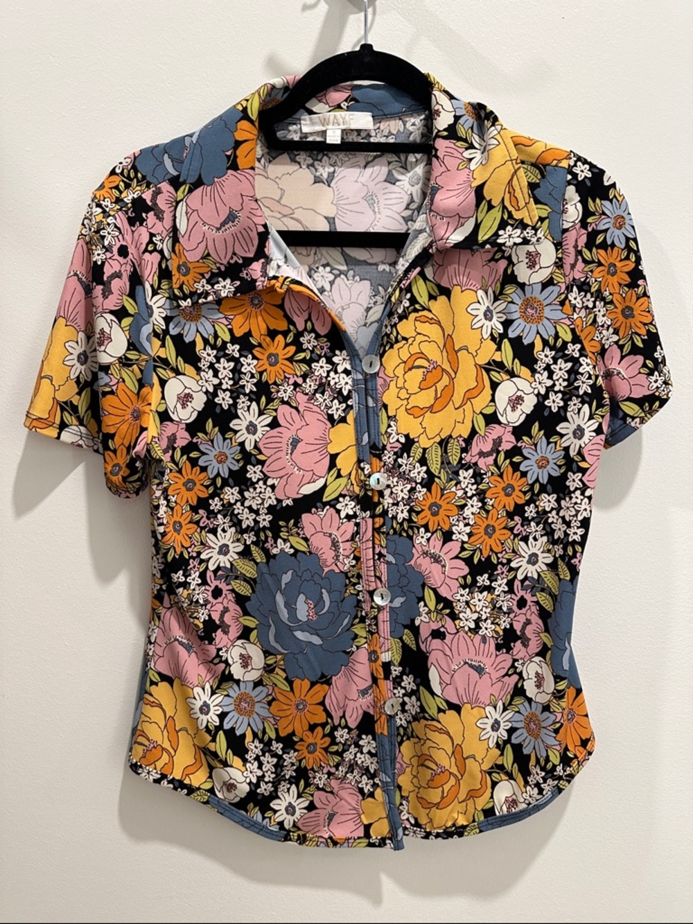 WAYF Floral Button-Up Short Sleeve Top - Black Multi